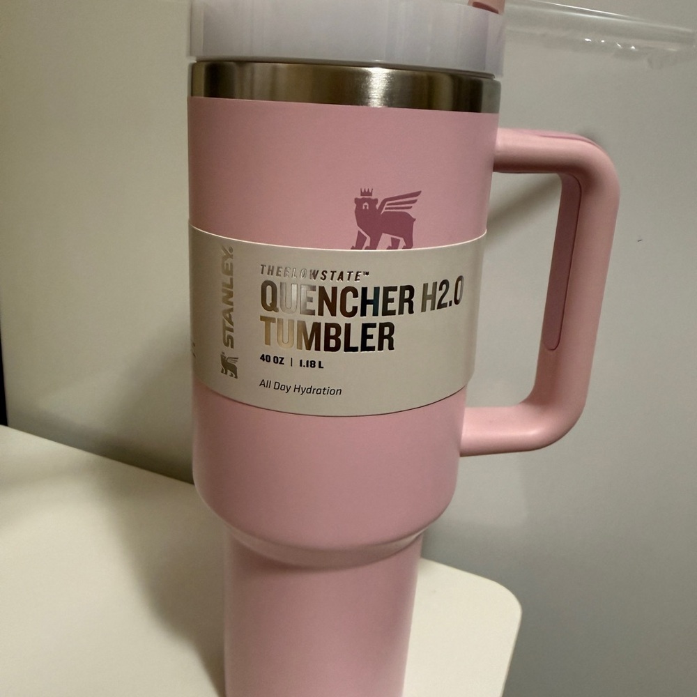 Stanley Pink Quencher H2.0 Tumbler 40 oz